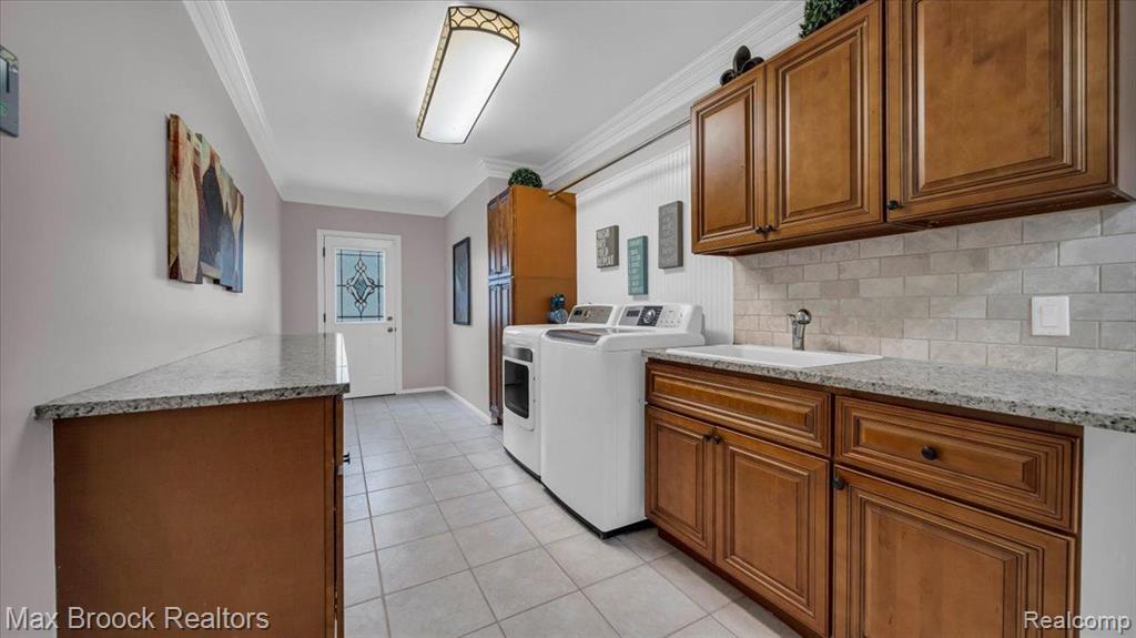404 SHELLBOURNE Drive, Rochester Hills, MI 48309 — Photo 23