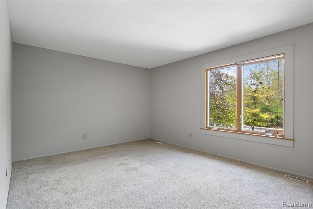 3607 BURBANK Drive, 151, Ann Arbor, MI 48105 — Photo 16