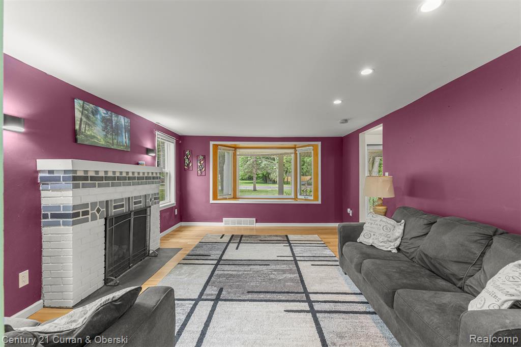 18491 Savage Road, Belleville, MI 48111 — Photo 14
