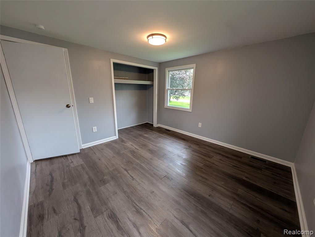 26241 Weigel Road, New Boston, MI 48164 — Photo 8