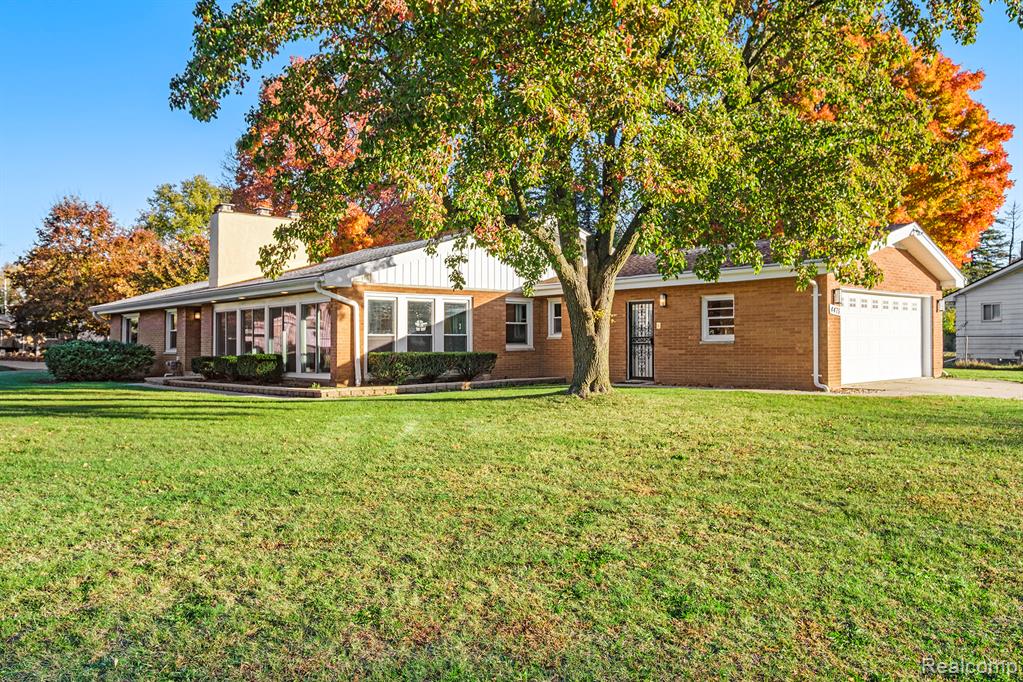 4475 Thornapple Circle, Burton, MI 48509 — Photo 4