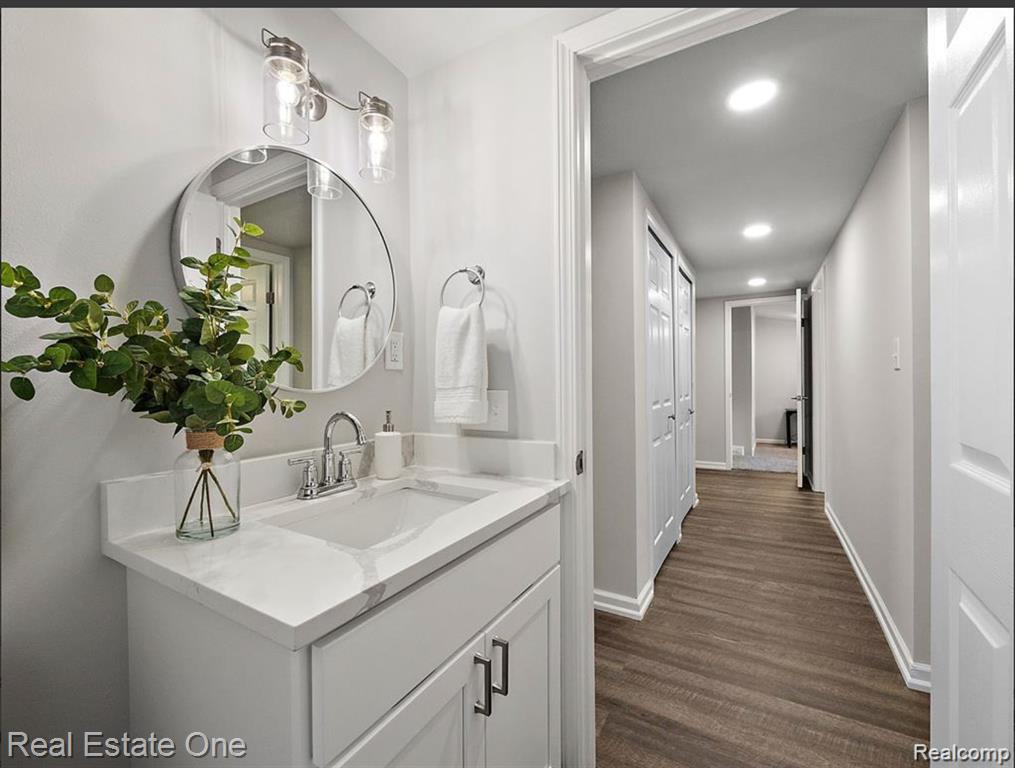 708 Birmingham Street, Lake Orion, MI 48362 — Photo 17