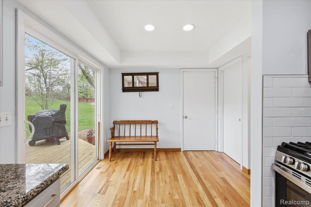 5105 Mohawk Avenue, Clarkston, MI 48348 — Photo 10