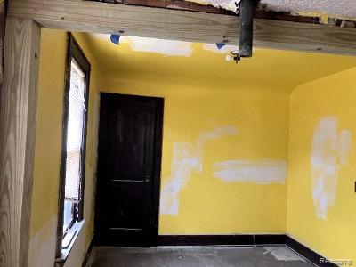 8827 E WARREN Avenue, Detroit, MI 48214 — Photo 9