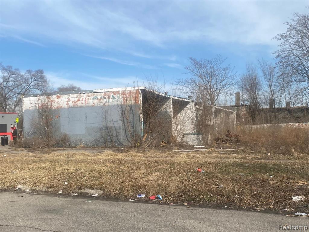 1750 E 7 MILE, Detroit, MI 48203 — Photo 3