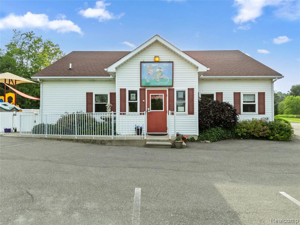7739 Clyde Road, Fenton, MI 48430 — Photo 47