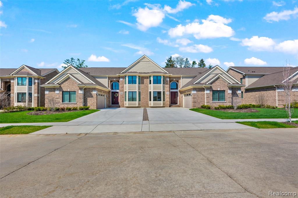 20249 Beacon Way, Northville, MI 48167 — Photo 2
