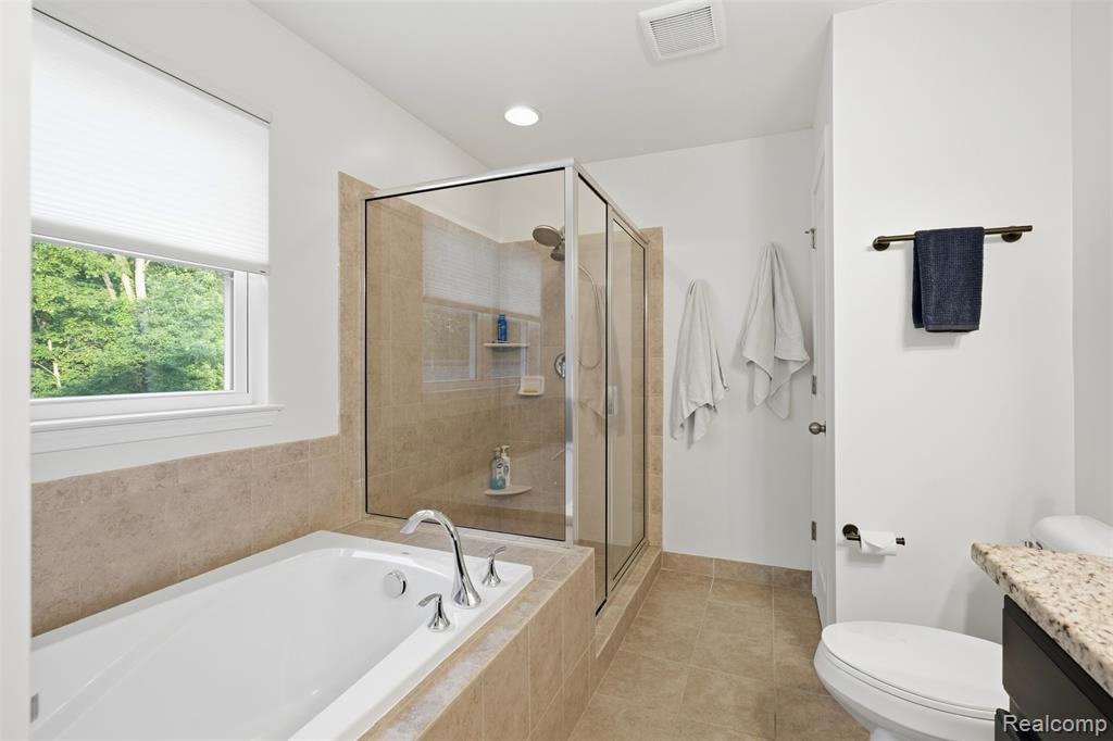 9001 Van Dusen Court, South Lyon, MI 48178 — Photo 32