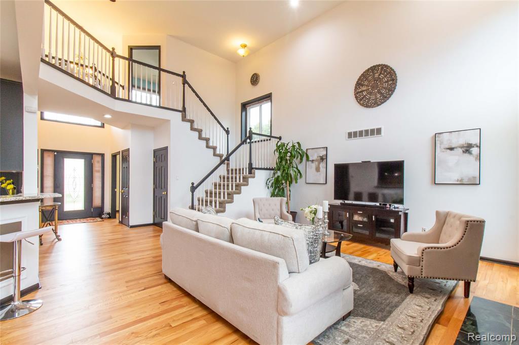 45229 Thorn Tree Lane, Macomb, MI 48044 — Photo 19