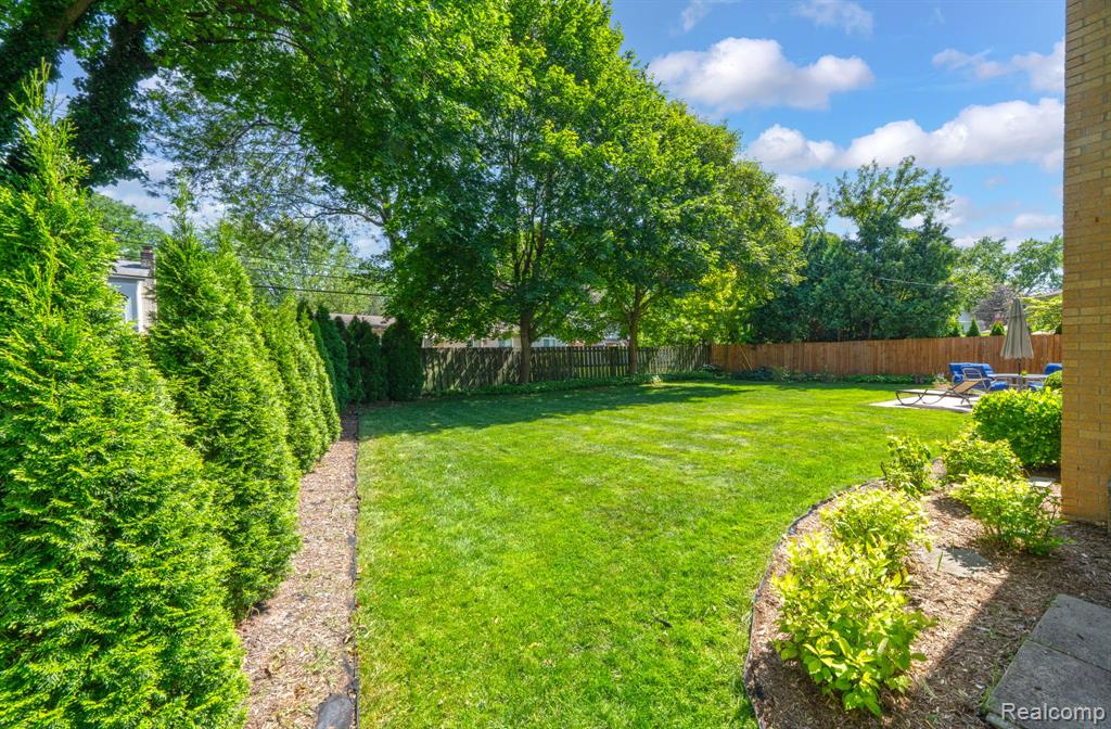 4180 Allegheny Drive, Troy, MI 48085 — Photo 44