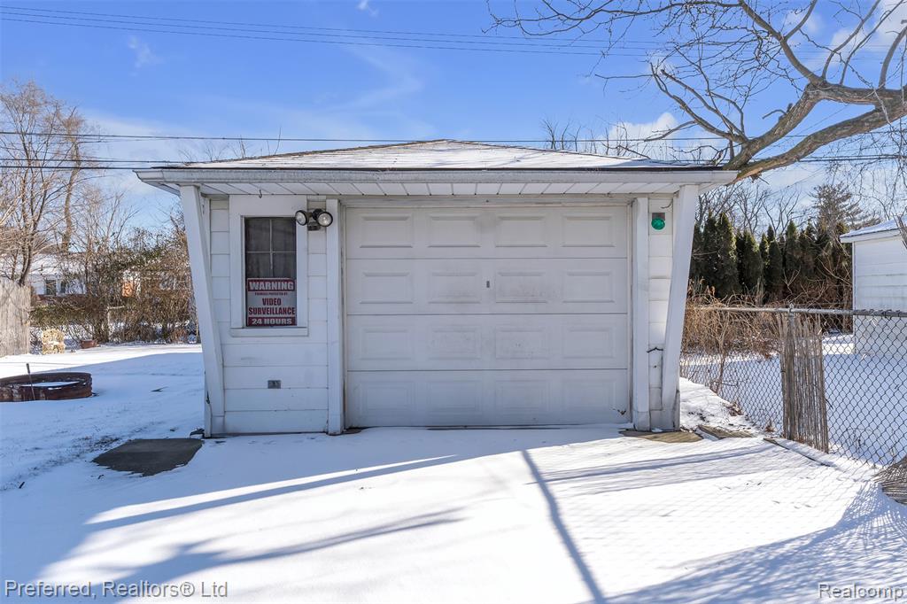 7302 Nightingale Street, Dearborn Heights, MI 48127 — Photo 18