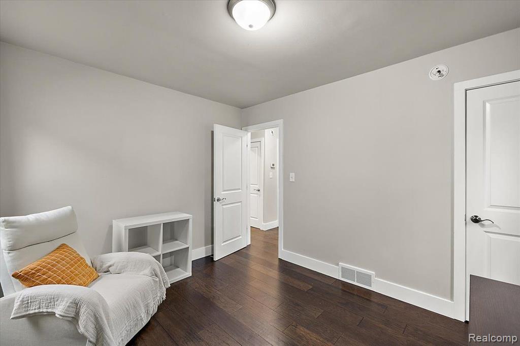 617 IRVING Avenue, Royal Oak, MI 48067 — Photo 21