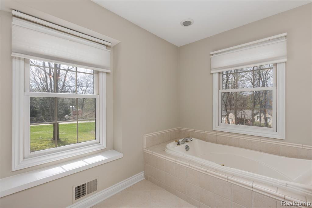 1520 Houghton Trail, Ortonville, MI 48462 — Photo 17