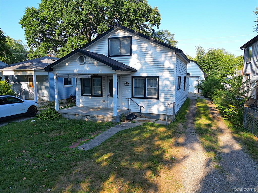 19476 NEGAUNEE, Redford, MI 48240