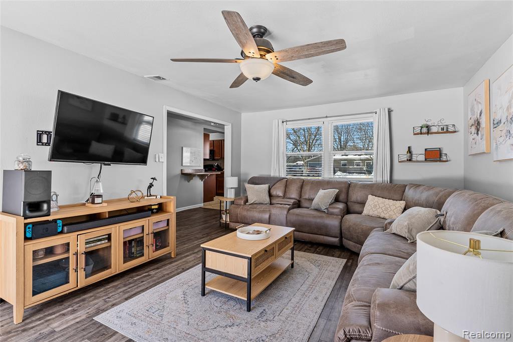 6311 Sidney Street, Brighton, MI 48116 — Photo 17
