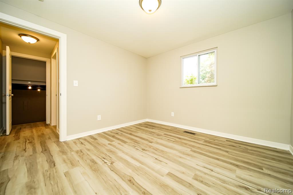 48297 Mallard Drive, New Baltimore, MI 48047 — Photo 39