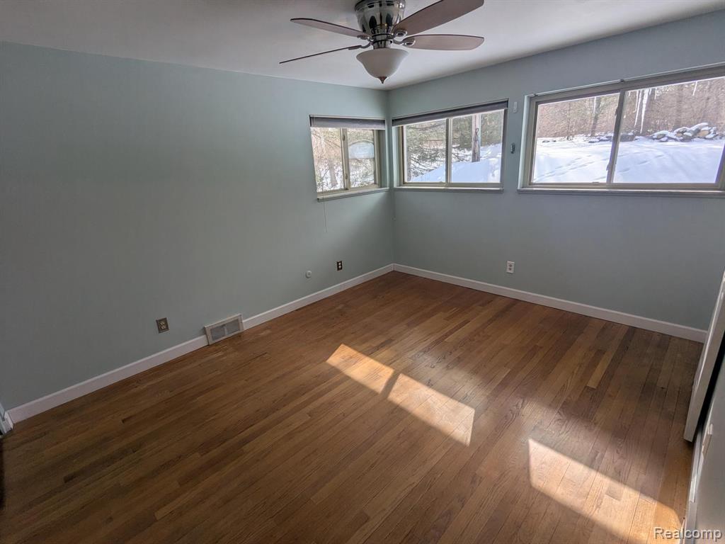 5155 Greenview, Clarkston, MI 48348 — Photo 17