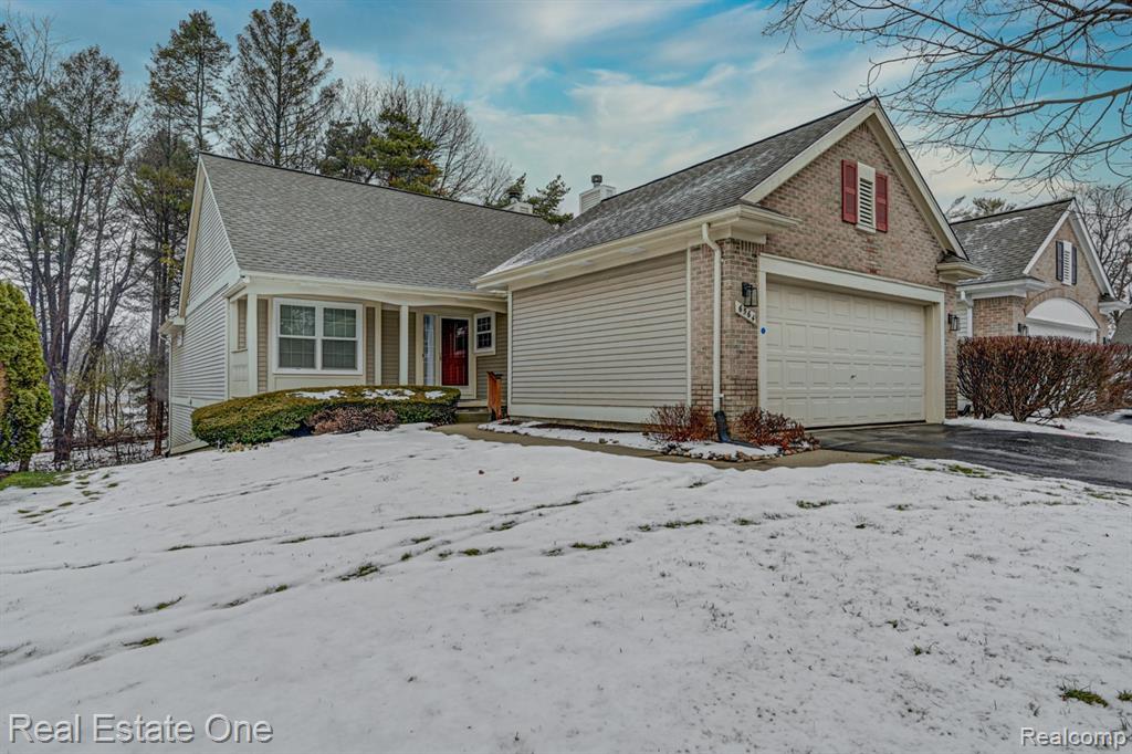 6564 Summit Ridge, Clarkston, MI — Photo 2