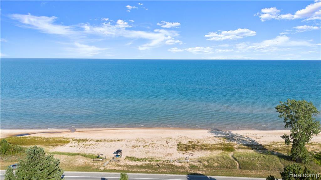 6885 N US Highway 23 E, Oscoda, MI 48750 — Photo 45