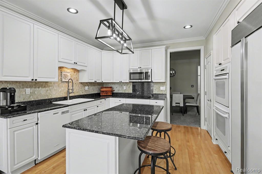 2869 Hastings Court, Oakland, MI 48306 — Photo 21