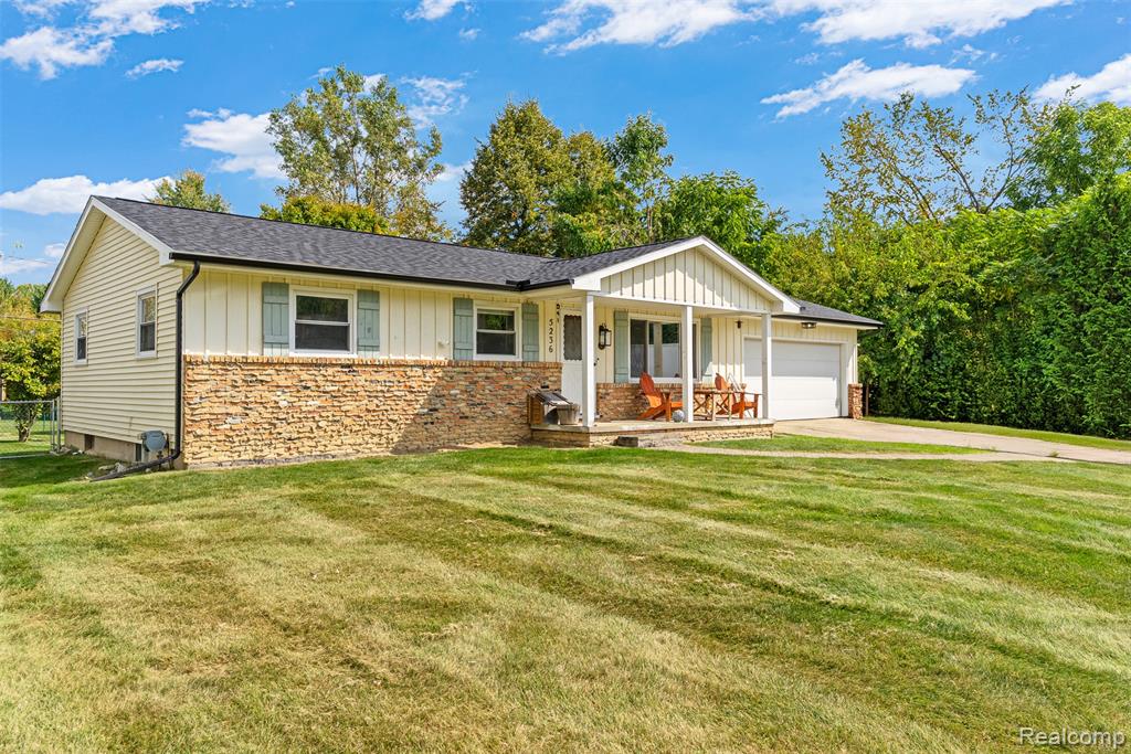 5236 Old Franklin Road, Grand Blanc, MI 48439 — Photo 4