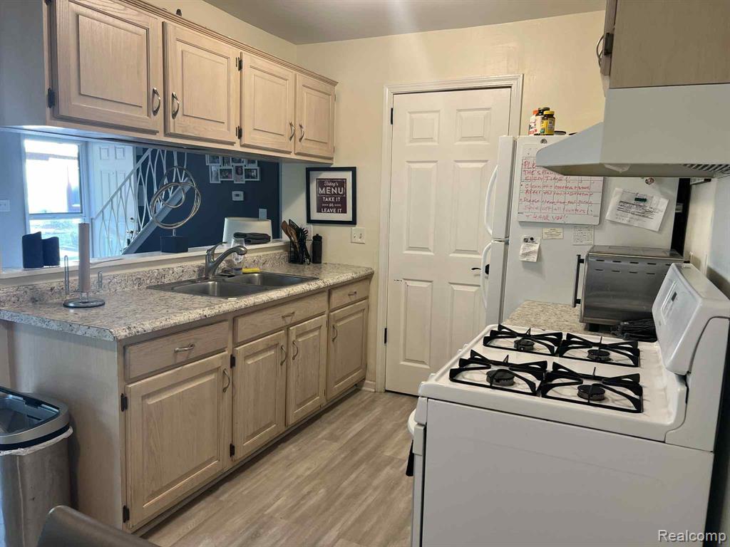 38066 Sherwood Street, Westland, MI — Photo 5