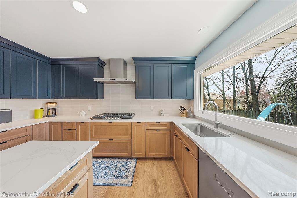 5304 High Court Way, West Bloomfield, MI 48323 — Photo 17