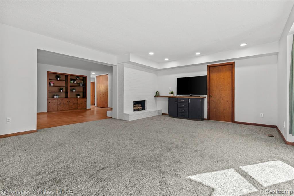 8009 Coventry Avenue, Grosse Ile, MI 48138 — Photo 10