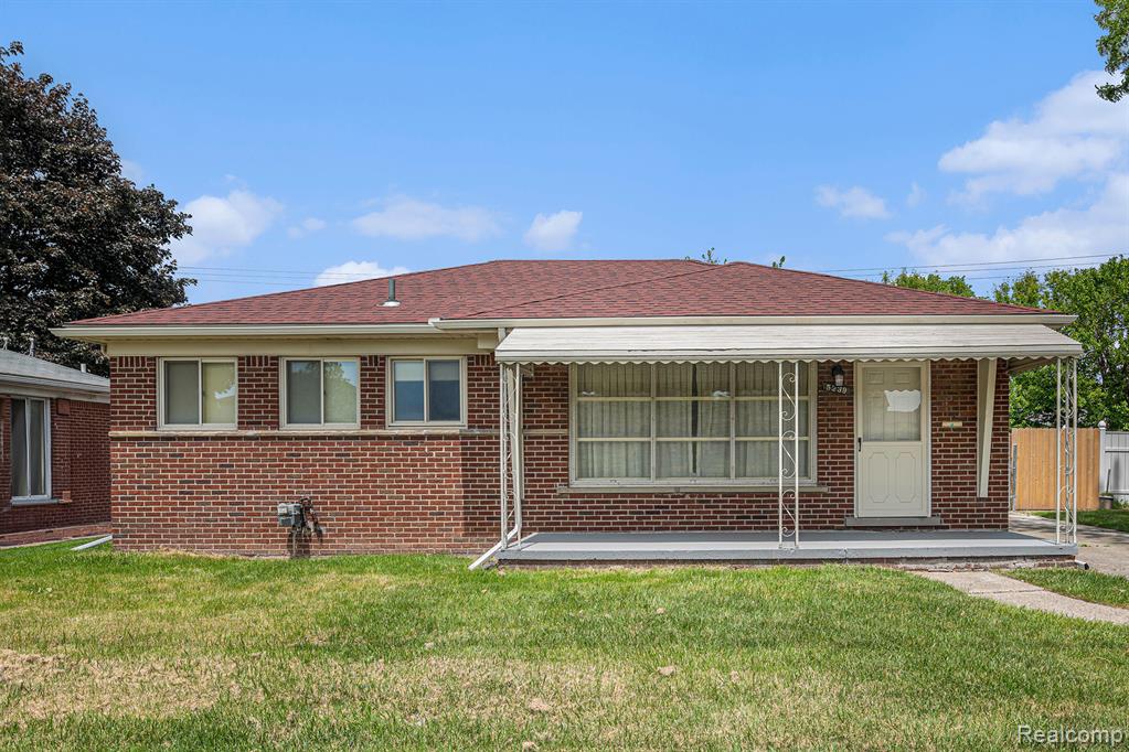 5239 East 13 Mile Road, Warren, MI 48092 — front exterior