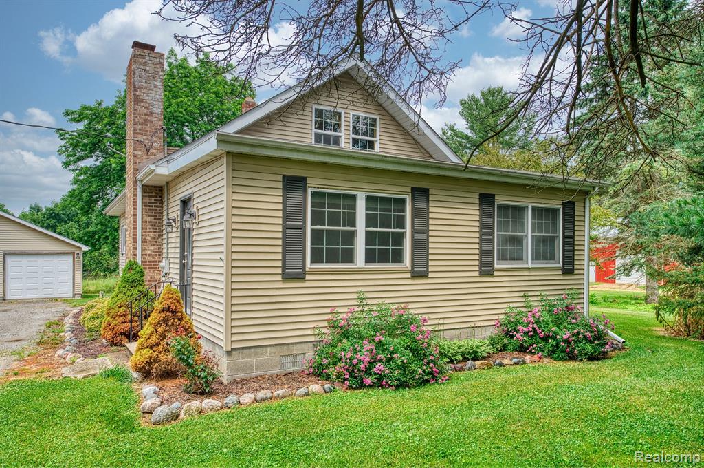 8953 OAK GROVE Road, Howell, MI 48855 — Photo 31