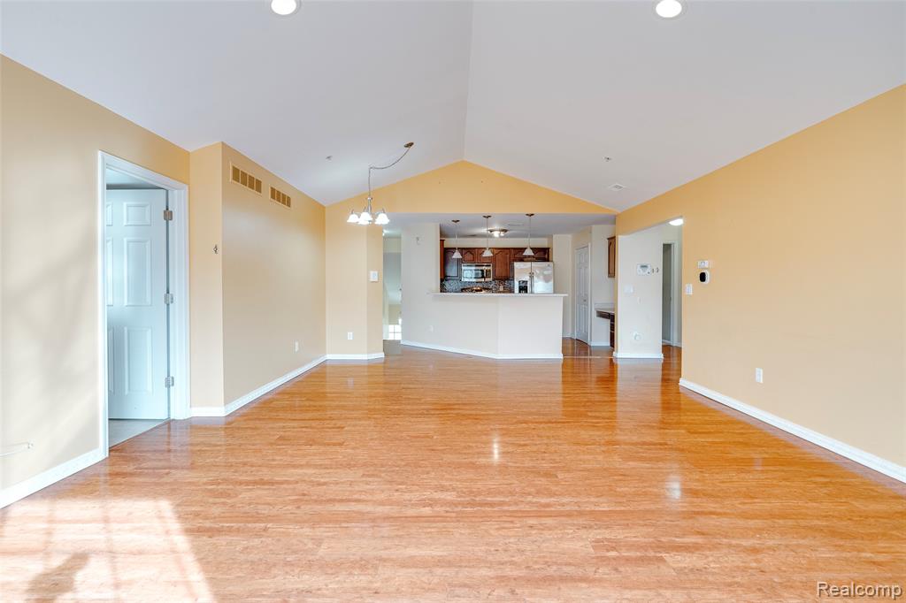 31204 Alexa Drive, Commerce Twp, MI 48390 — Photo 16