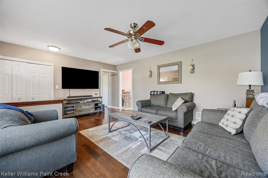 32644 Conrad Street, New Baltimore, MI 48047 — Photo 3