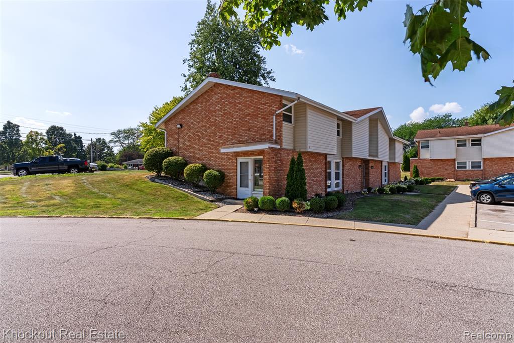 700 E Genesee Street, 1, Frankenmuth, MI 48734 — Photo 2