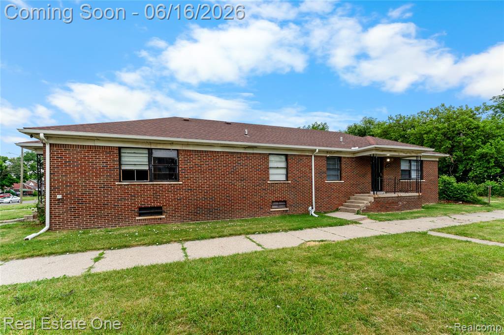 5200 Chalmers Street, Detroit, MI 48213 — Photo 5