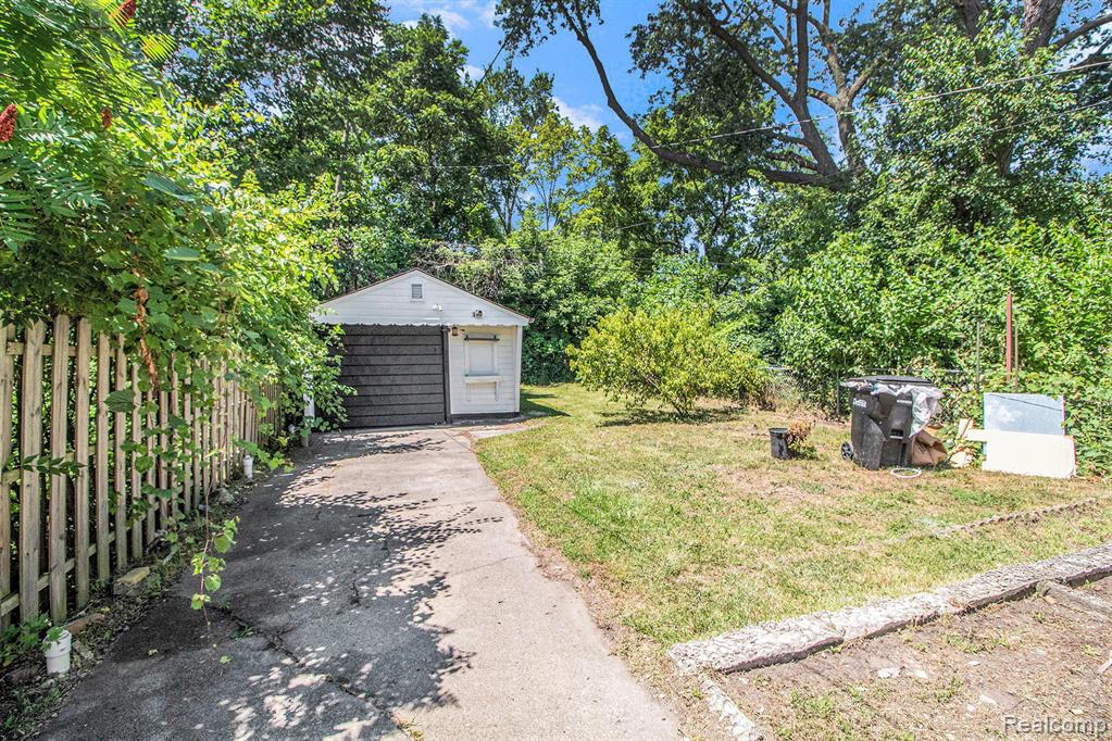 6037 Plainview Avenue, Detroit, MI 48228 — Photo 26
