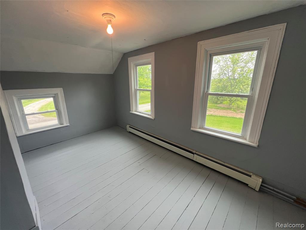 9890 Chinavare Road, Newport, MI 48166 — Photo 8