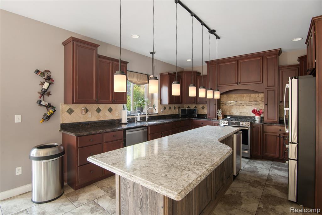 51879 Mauro Lane, Macomb, MI 48042 — Photo 13