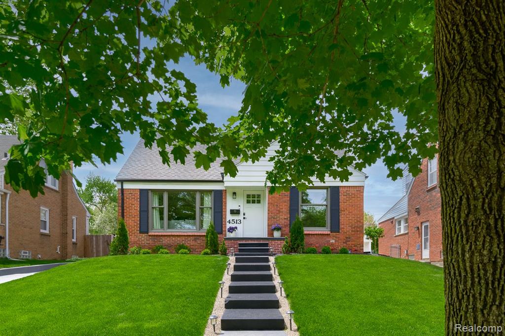 4513 Robinwood Avenue, Royal Oak, MI 48073 — front exterior