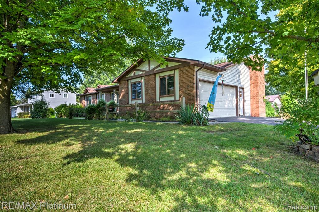 7062 South Fork Drive, Swartz Creek, MI 48473 — Photo 63