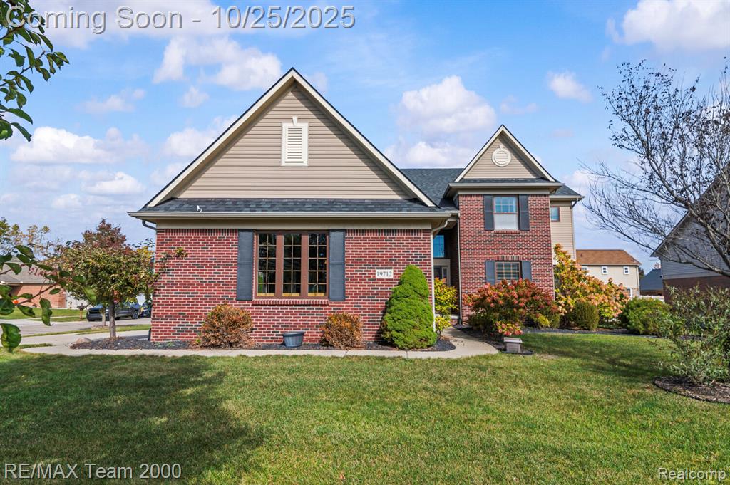 19712 Uroda Street, Brownstown, MI — Photo 2