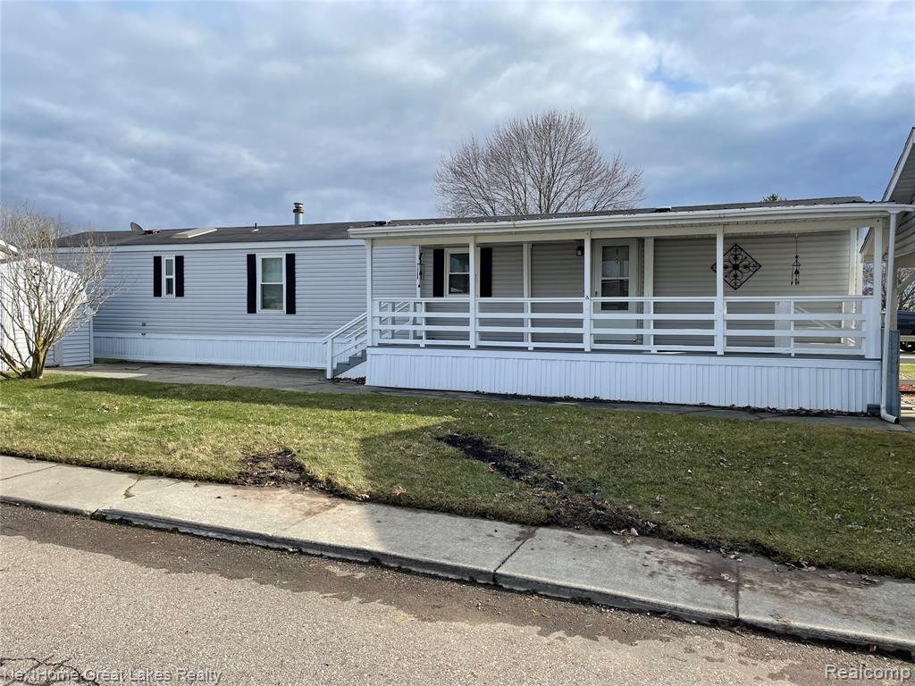 53 Bilwa Trail Trail, Swartz Creek, MI 48473 — Photo 2