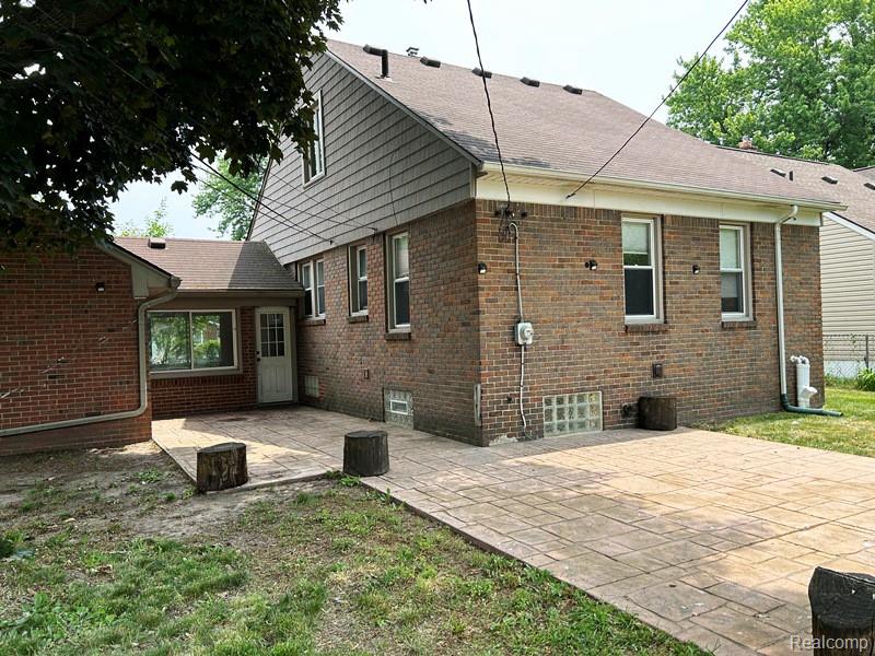 817 N DORCHESTER Avenue, Royal Oak, MI 48067 — Photo 18