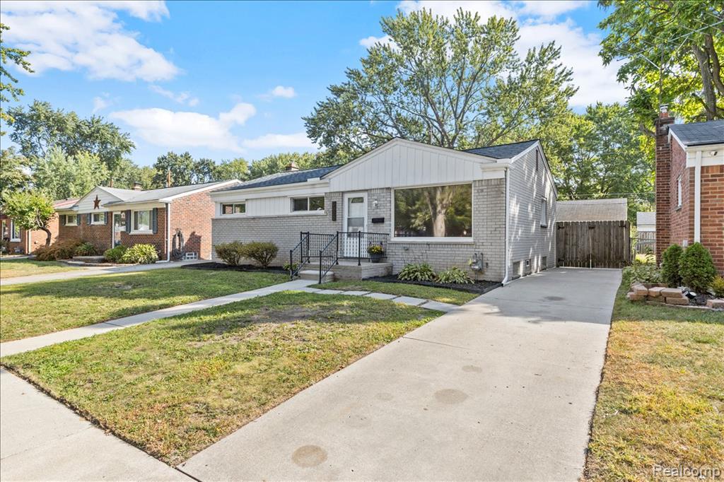 9022 Lucerne, Redford, MI 48239 — Photo 4