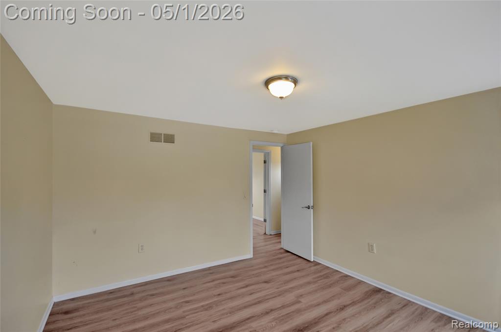 1100 Shallowdale Drive, Troy, MI 48085 — Photo 29