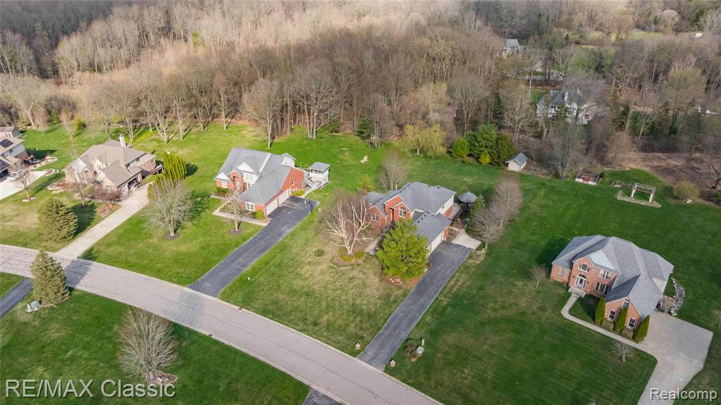 4930 Menominee Lane, Clarkston, MI 48348 — Photo 11