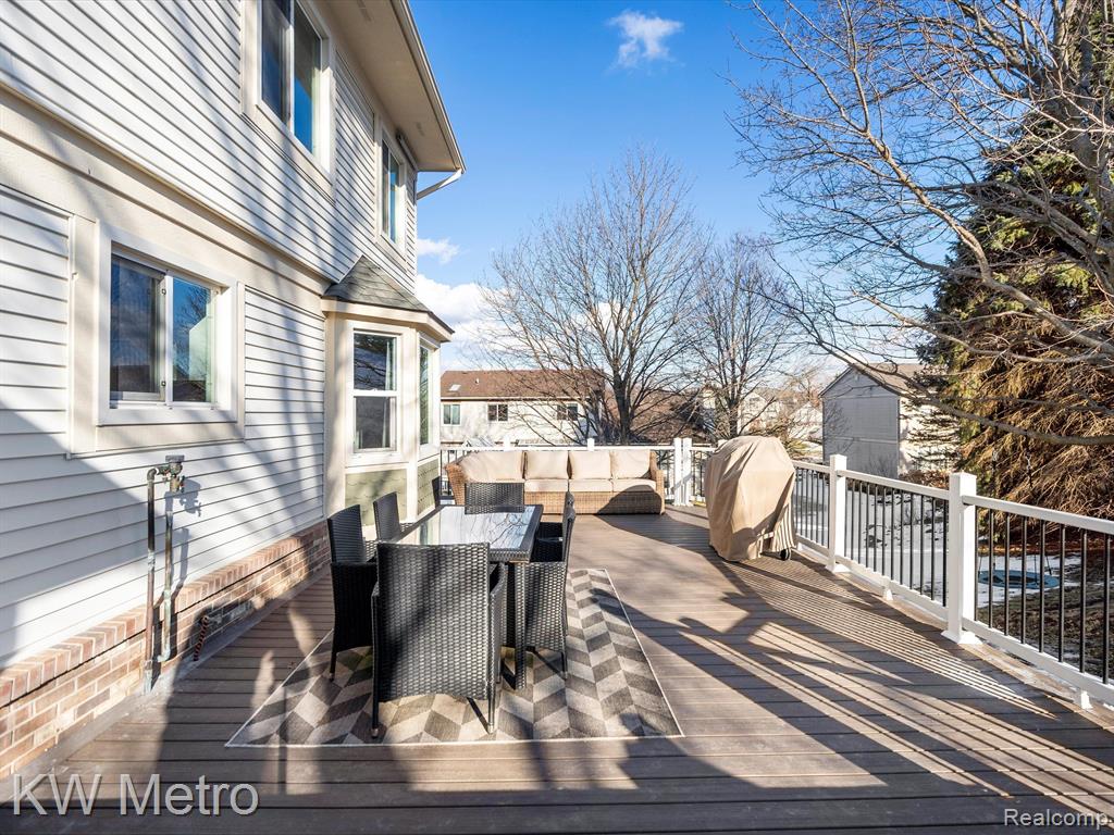 441 DORCHESTER Way, Milford, MI 48381 — Photo 54