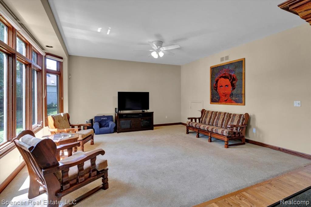 10145 Creekwood Trail, Davisburg, MI 48350 — Photo 12
