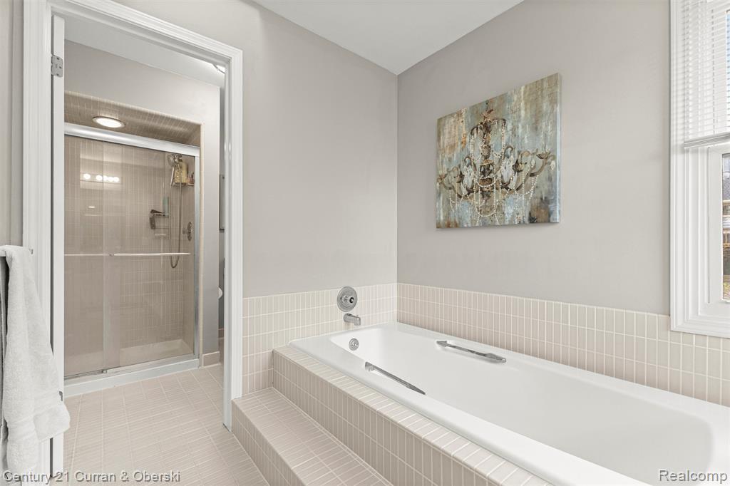 30999 Sudbury Street, Farmington, MI 48331 — Photo 34