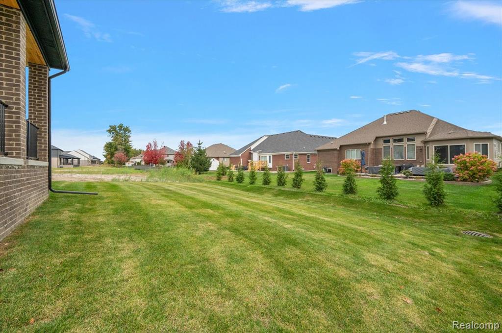 50352 Mistwood Drive, Macomb, MI 48042 — Photo 74