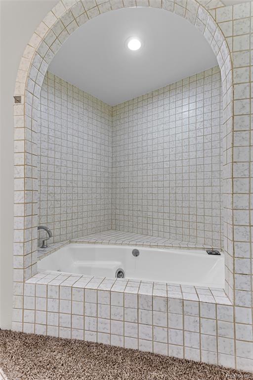 5317 Fairway Lane, West Bloomfield, MI 48323 — Photo 18